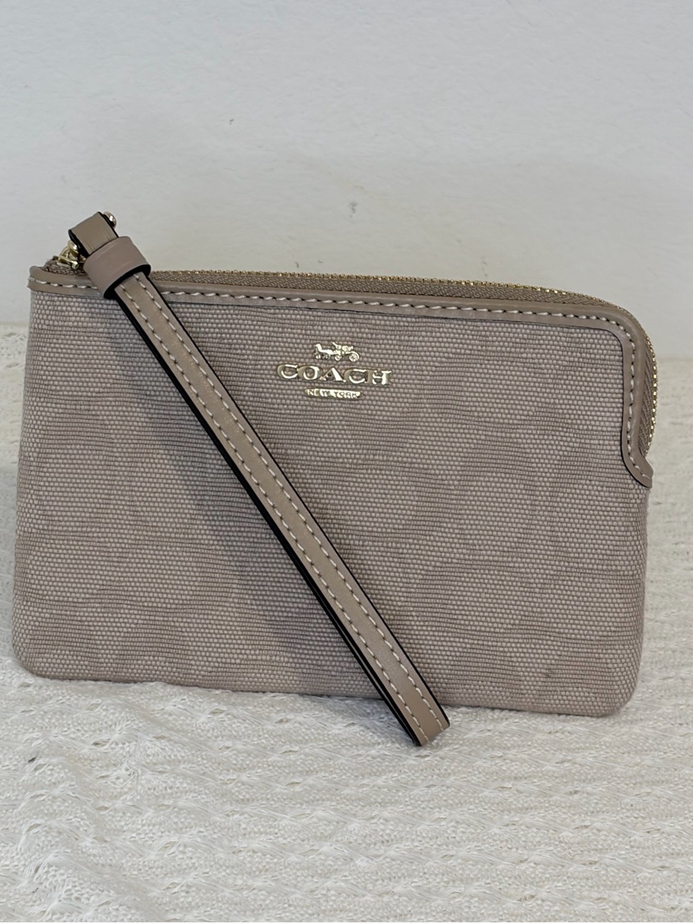 Coach Beige Canvas Wristlet Wallet NWOT **Price Firm**